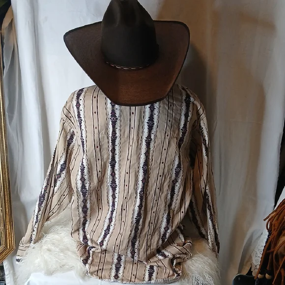 COWGIRL: Western Shirt - Picture 14 of 16